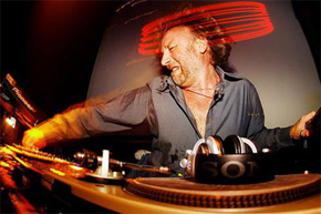 Peter Hook tijdens Absolute Music, juni 2007